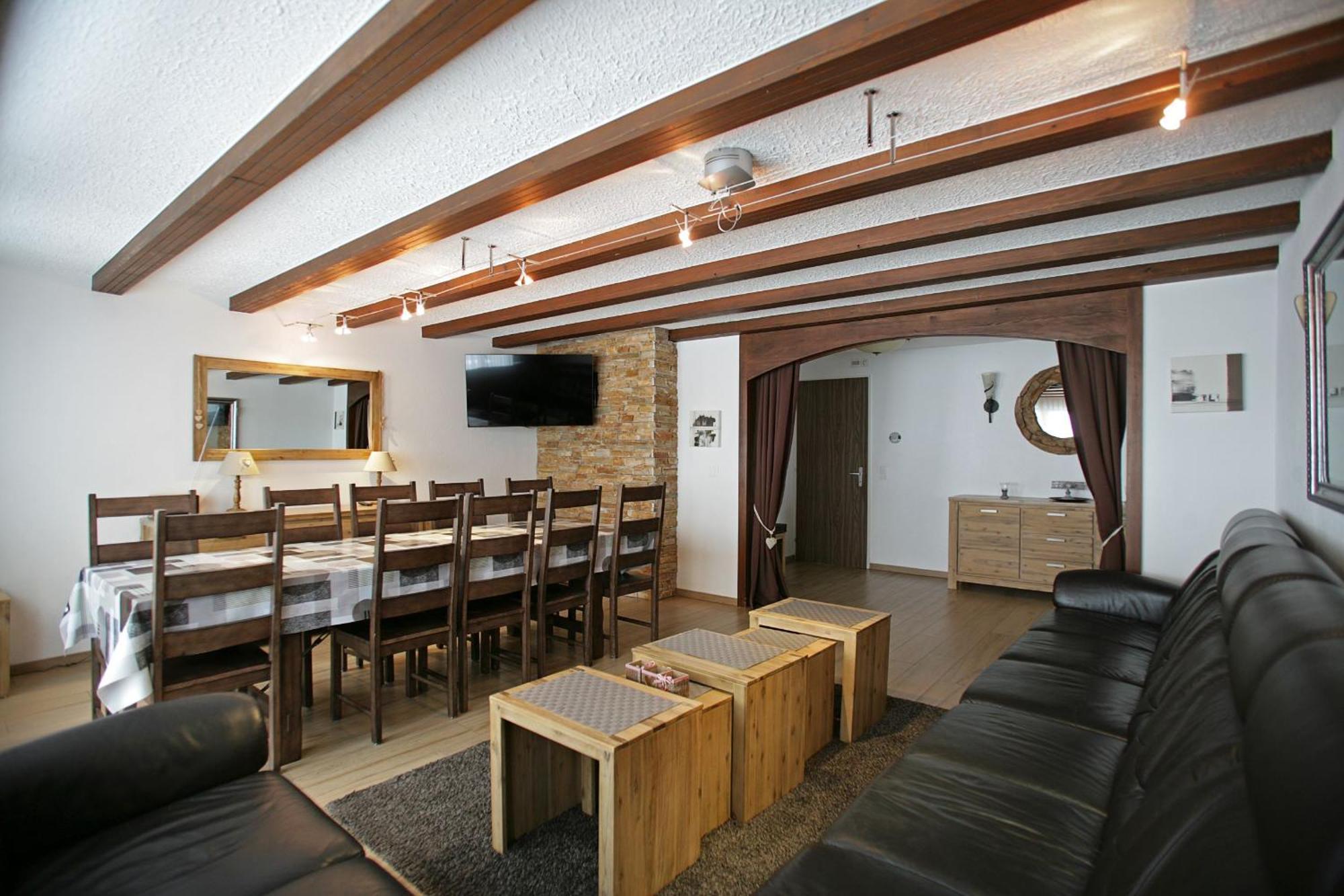 Baron / Baronesse Apartments Leukerbad Rum bild