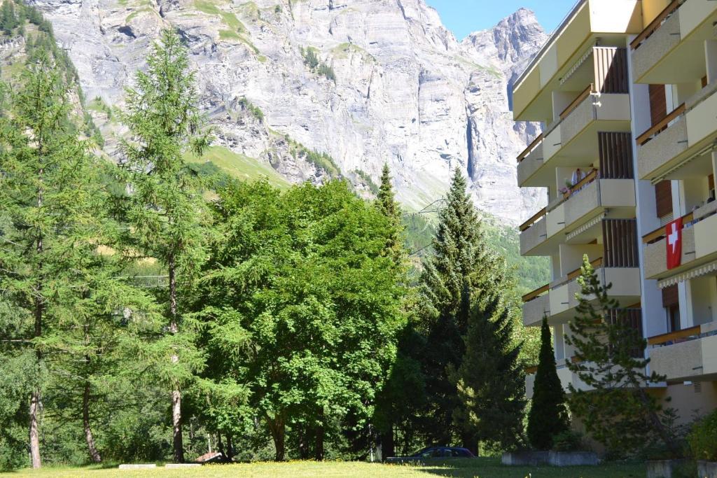 Baron / Baronesse Apartments Leukerbad Exteriör bild