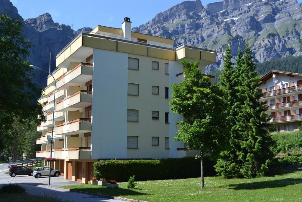 Baron / Baronesse Apartments Leukerbad Exteriör bild